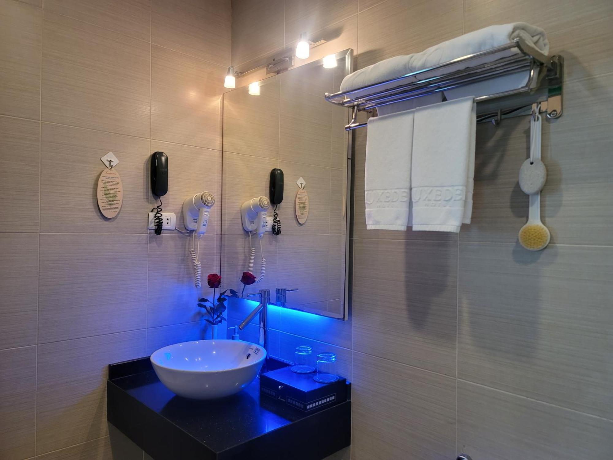 Luxeden Hotel Ханой Экстерьер фото