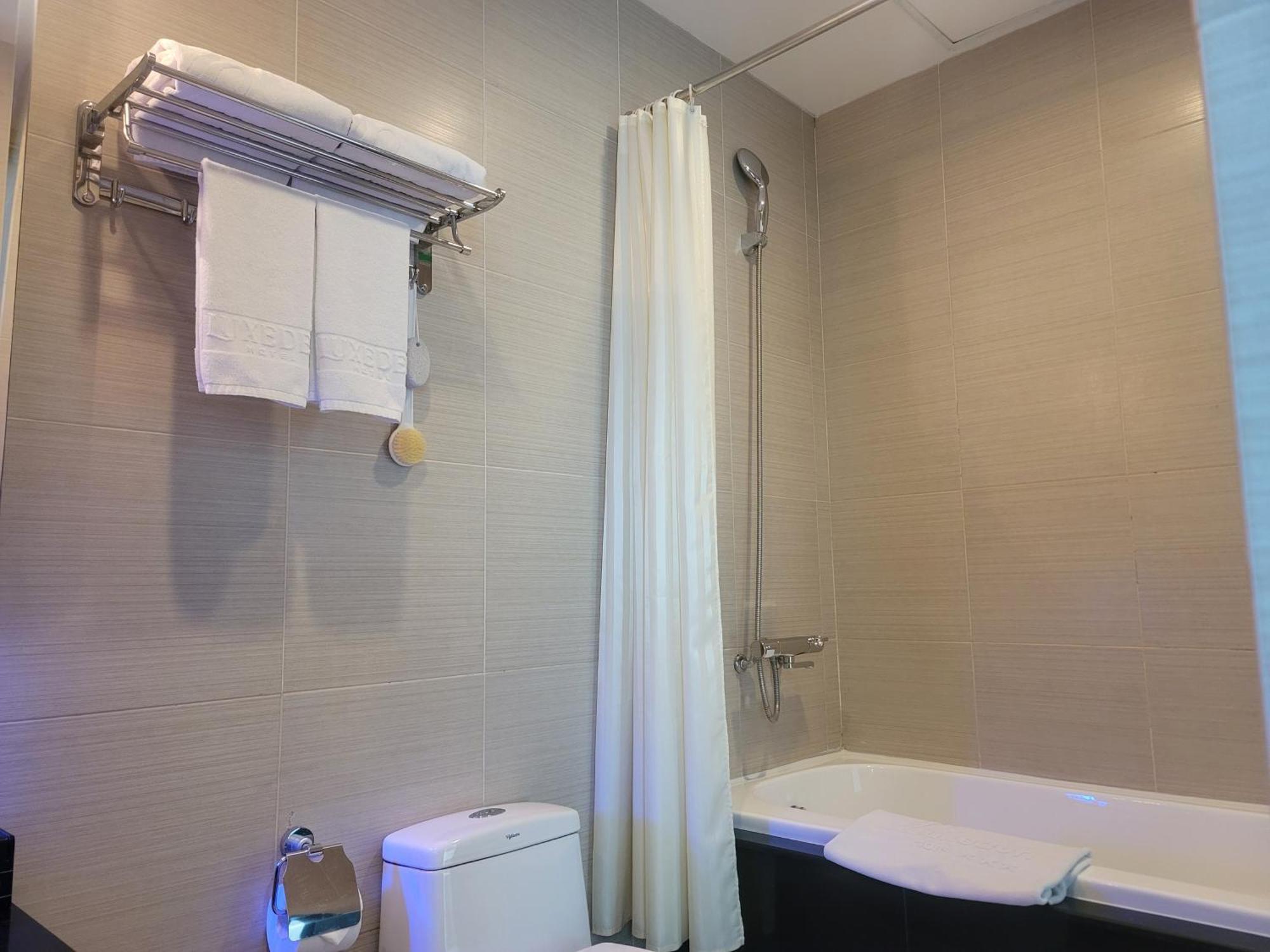Luxeden Hotel Ханой Экстерьер фото