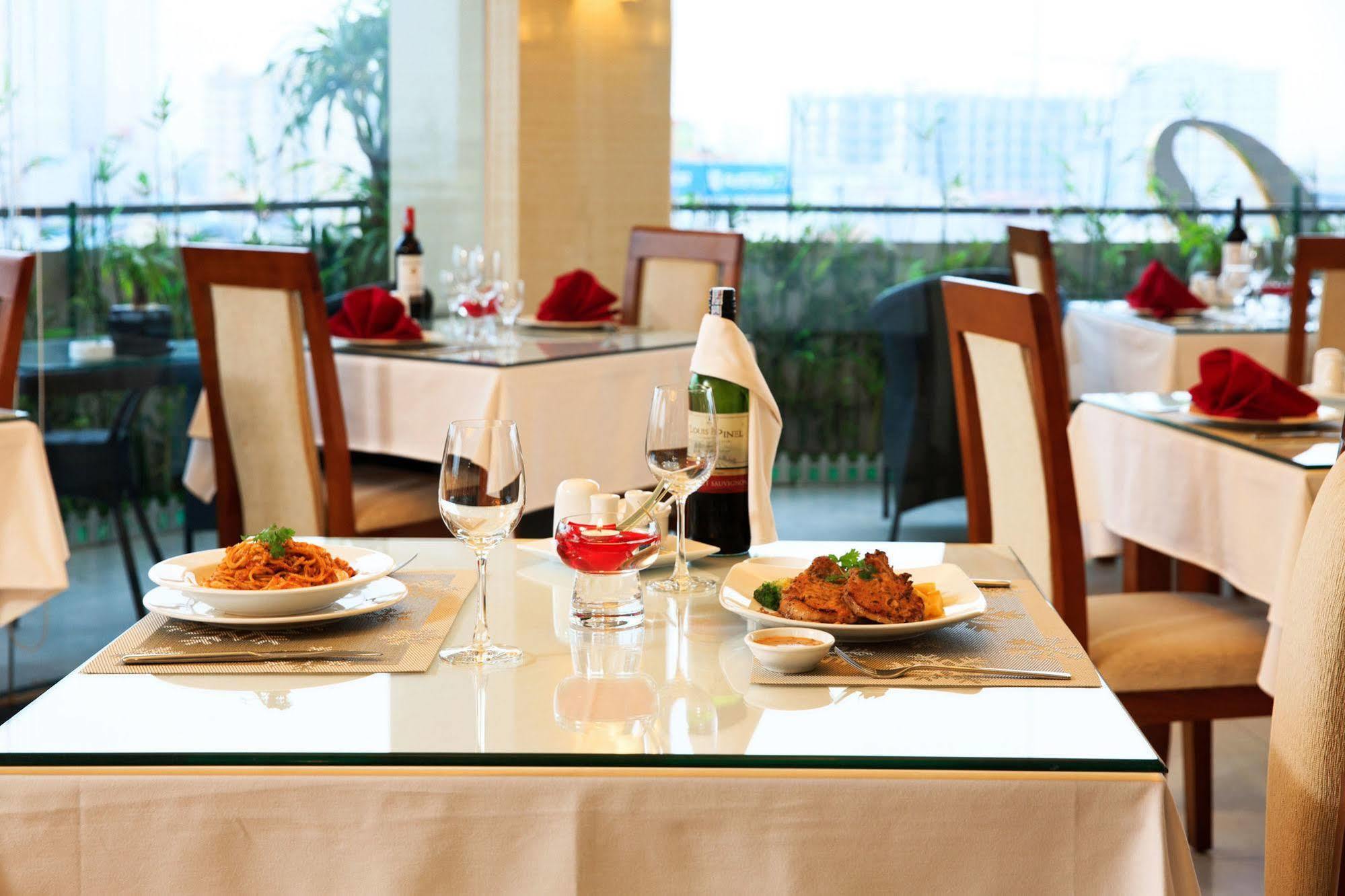 Luxeden Hotel Ханой Экстерьер фото