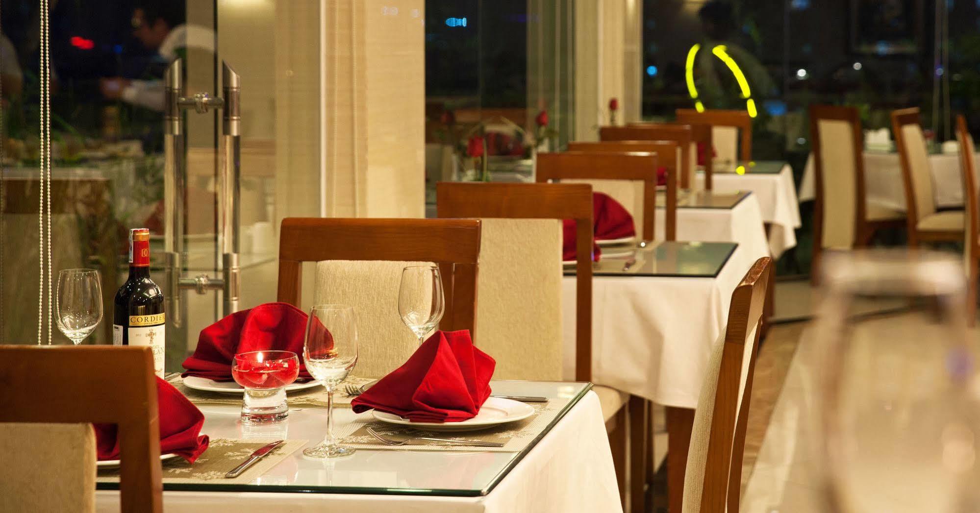 Luxeden Hotel Ханой Экстерьер фото